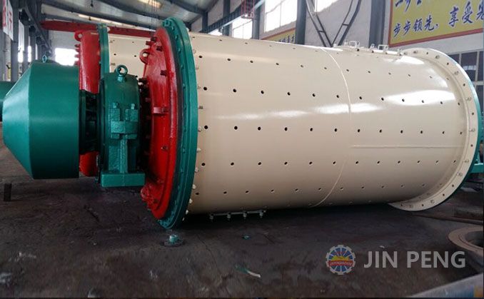 Wet overflow ball mill