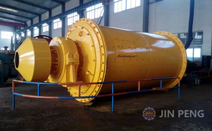 Wet overflow ball mill