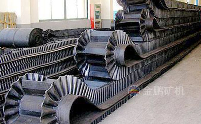 Corrugated sidewall angle belt conveyor