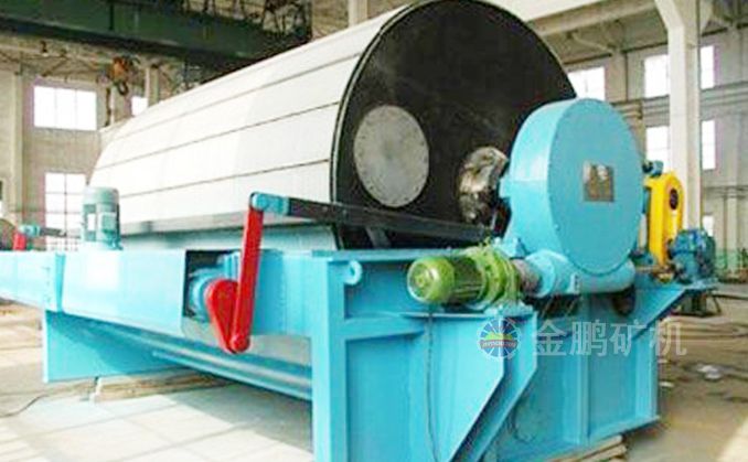 Outside the tube type filter type filter