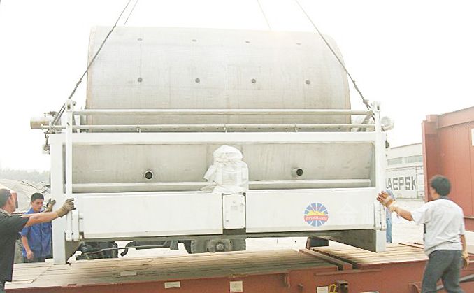 Outside the tube type filter type filter